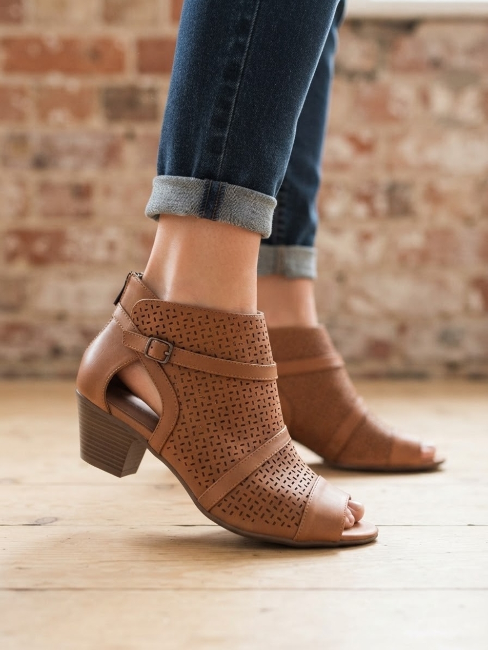 Easy Street "Carrigan" Women’s Tan Perforated Peep-Toe Ankle Bootie Size 12 Wide